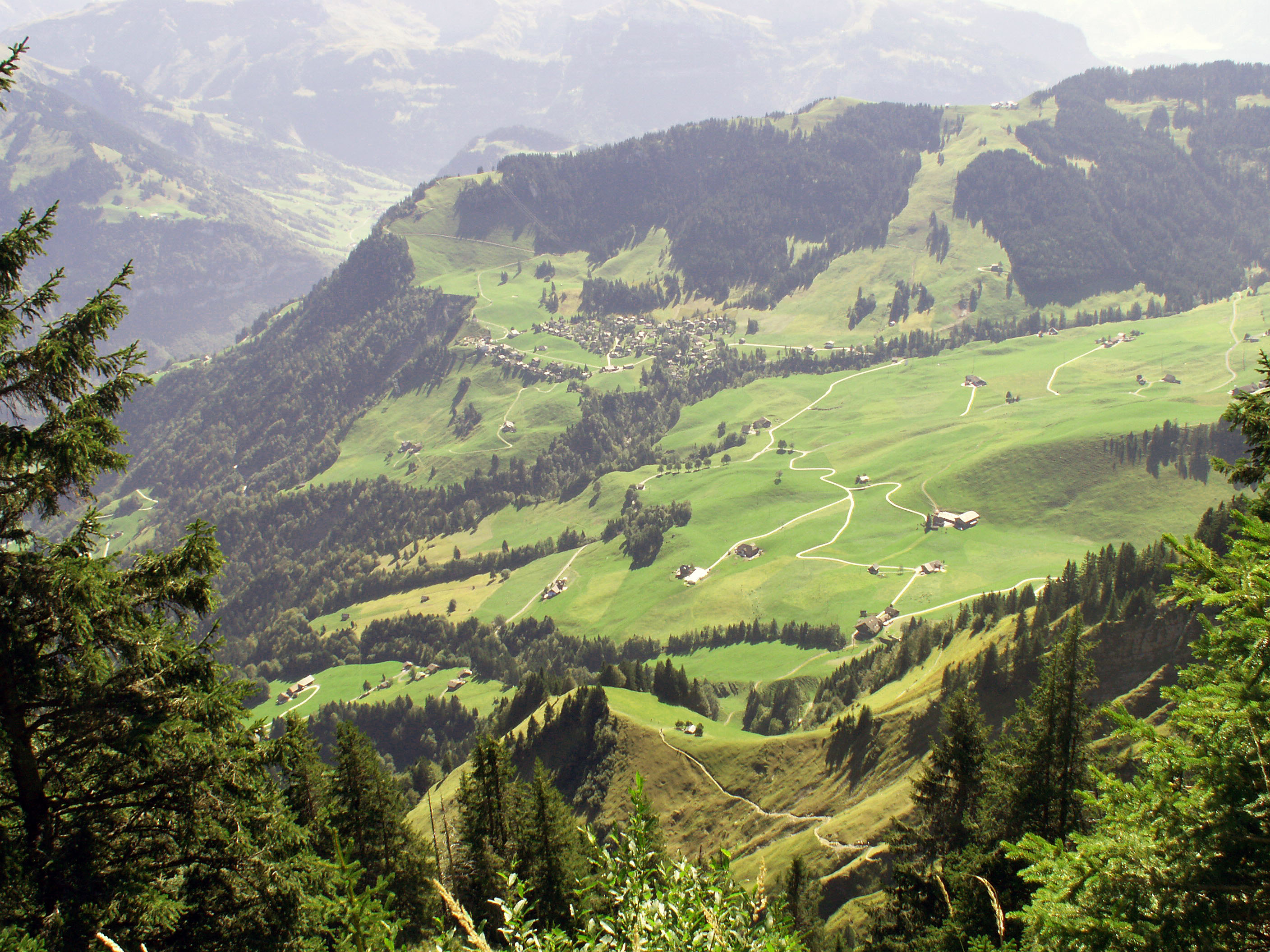 Walking trails to Stanserhorn
