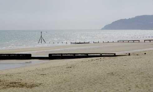 Deserted-beach-at-Sandown-Isle-of-Wight