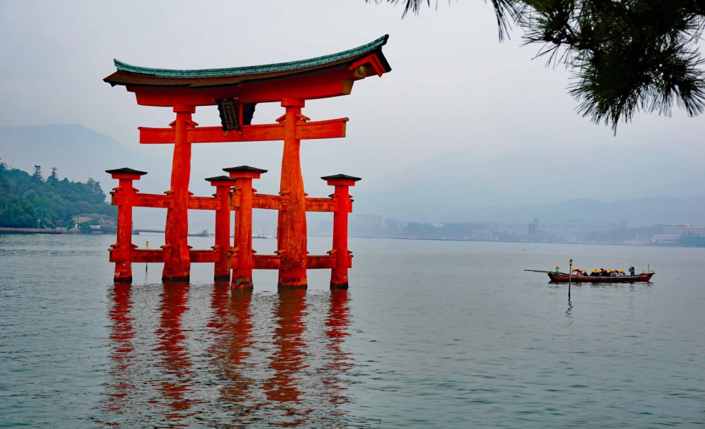 Life in Colour 24&nbsp;-Red